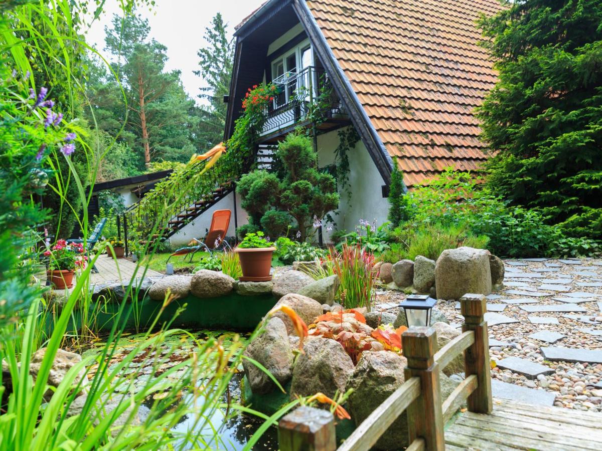 Lovely Apartment In Rusko With Pool Garden Darlowo Exterior foto