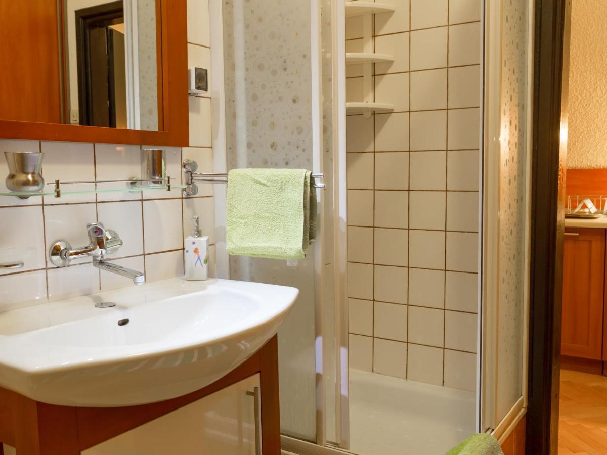 Lovely Apartment In Rusko With Pool Garden Darlowo Exterior foto