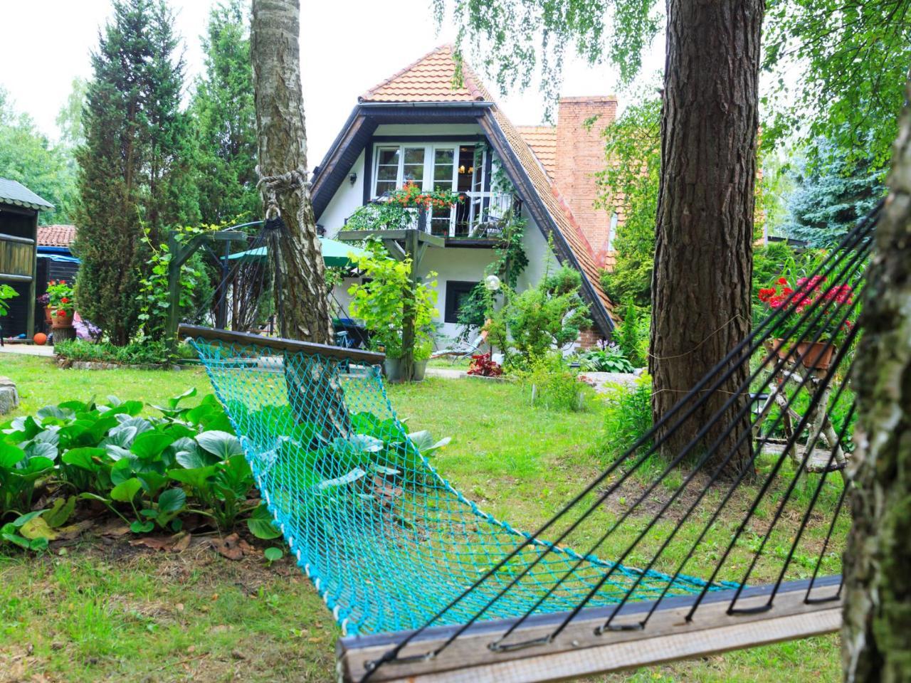 Lovely Apartment In Rusko With Pool Garden Darlowo Exterior foto